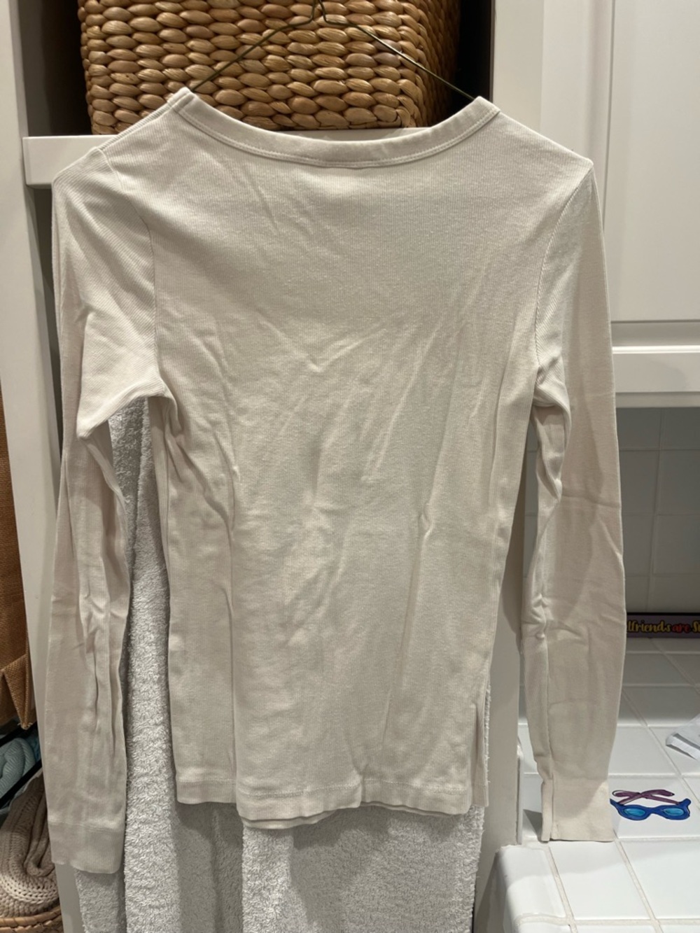 H&M Ribbed Long Sleeve Crew in Off-White - Picture 3 of 3